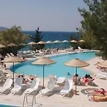Ora Holiday Village Θέρετρο