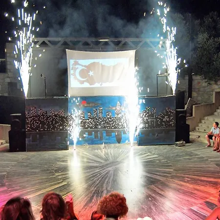 リゾート Ora Holiday Village