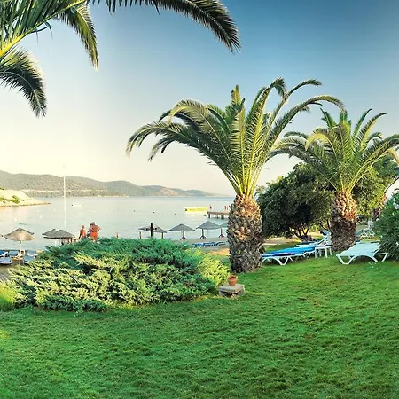 Ora Holiday Village Курортный комплекс