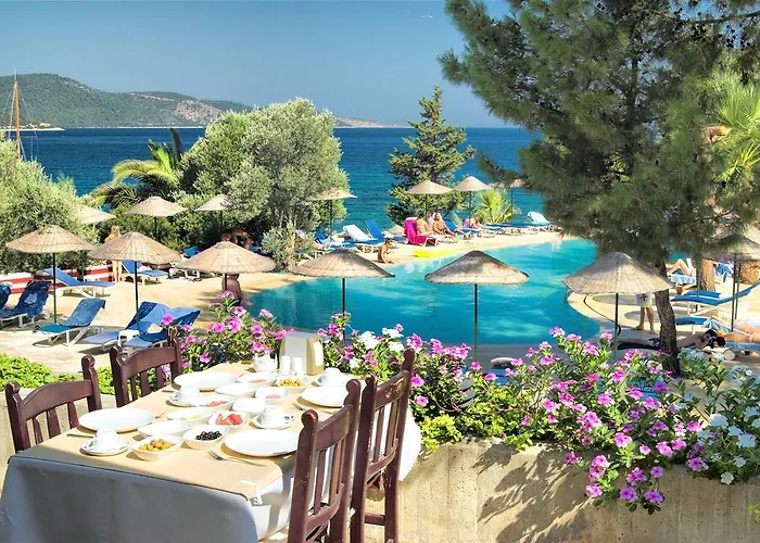 Ora Holiday Village 4*